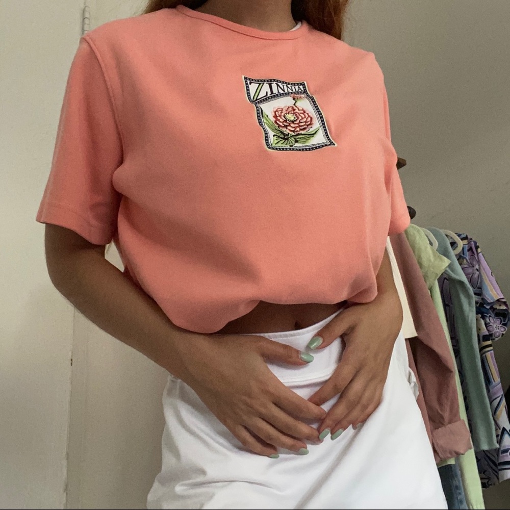Vintage Zinnia Embroidered Tee